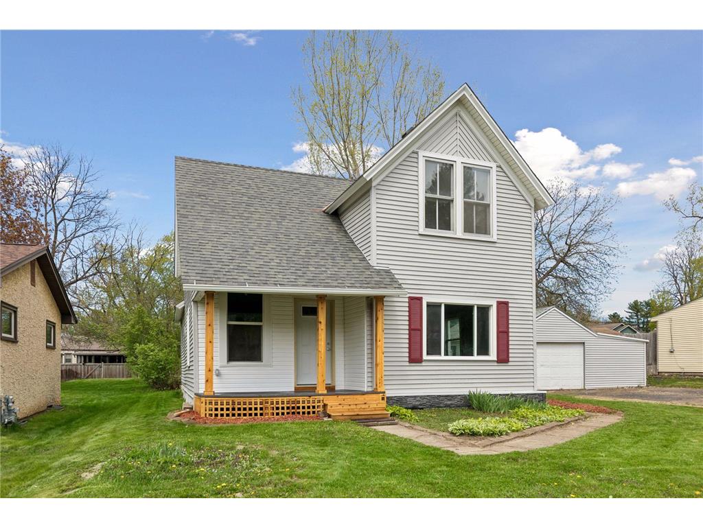 2587 2nd Avenue E North Saint Paul MN 55109 7069042 image1