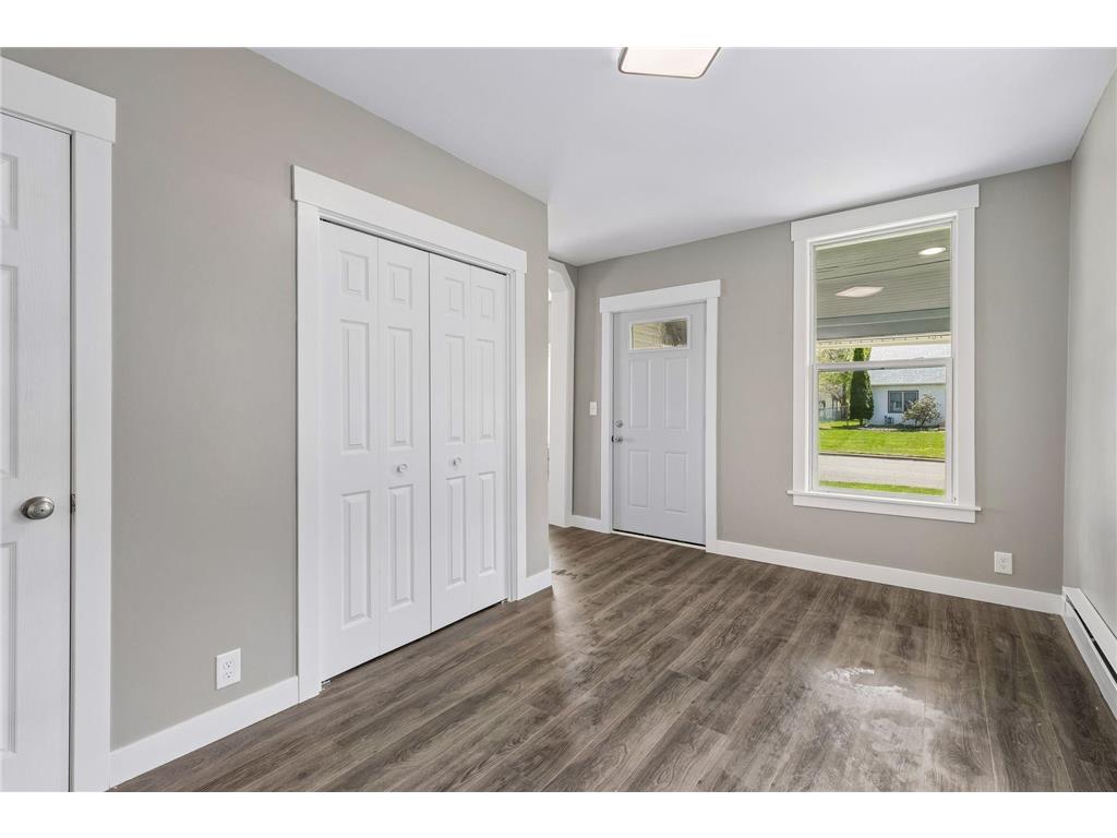2587 2nd Avenue E North Saint Paul MN 55109 7069042 image12
