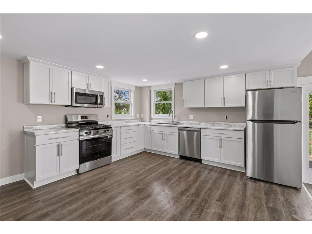 2587 2nd Avenue E North Saint Paul MN 55109 7069042 image13