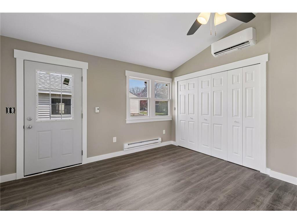 2587 2nd Avenue E North Saint Paul MN 55109 7069042 image19