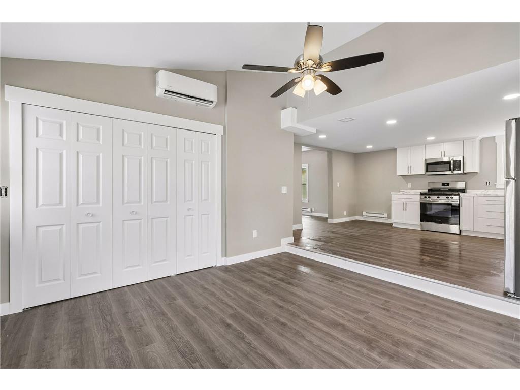 2587 2nd Avenue E North Saint Paul MN 55109 7069042 image20