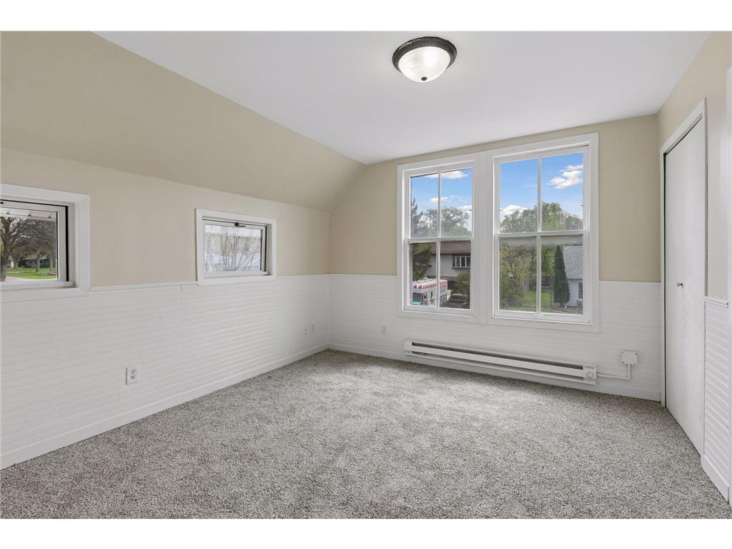 2587 2nd Avenue E North Saint Paul MN 55109 7069042 image23