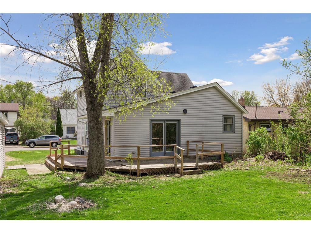 2587 2nd Avenue E North Saint Paul MN 55109 7069042 image27