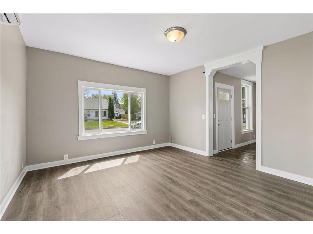 2587 2nd Avenue E North Saint Paul MN 55109 7069042 image7