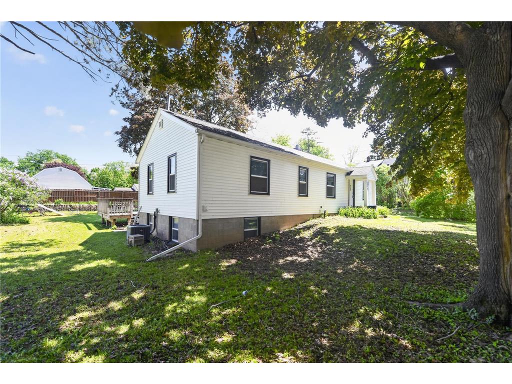 259 20th Avenue S South Saint Paul MN 55075 7080050 image2