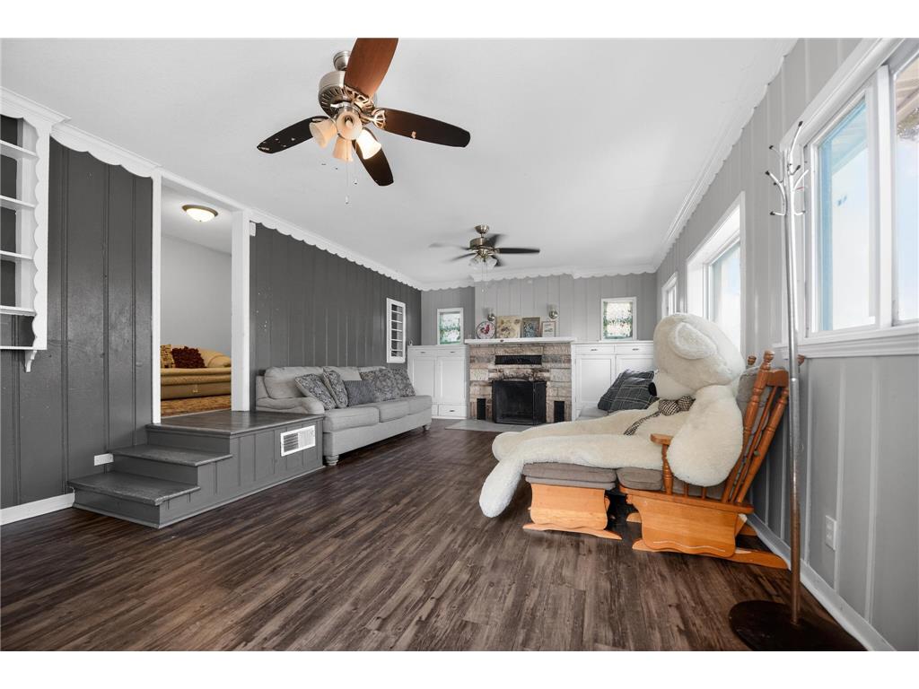 259 20th Avenue S South Saint Paul MN 55075 7080050 image3