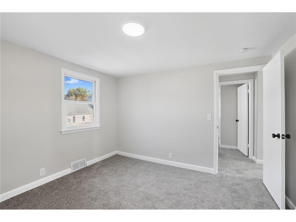 259 Cossairt Avenue W Eden Valley MN 55329 6794097 image11