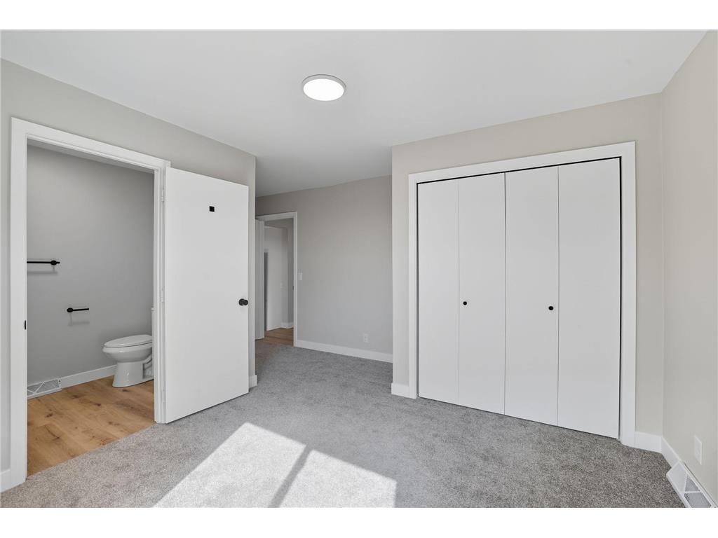 259 Cossairt Avenue W Eden Valley MN 55329 6794097 image18