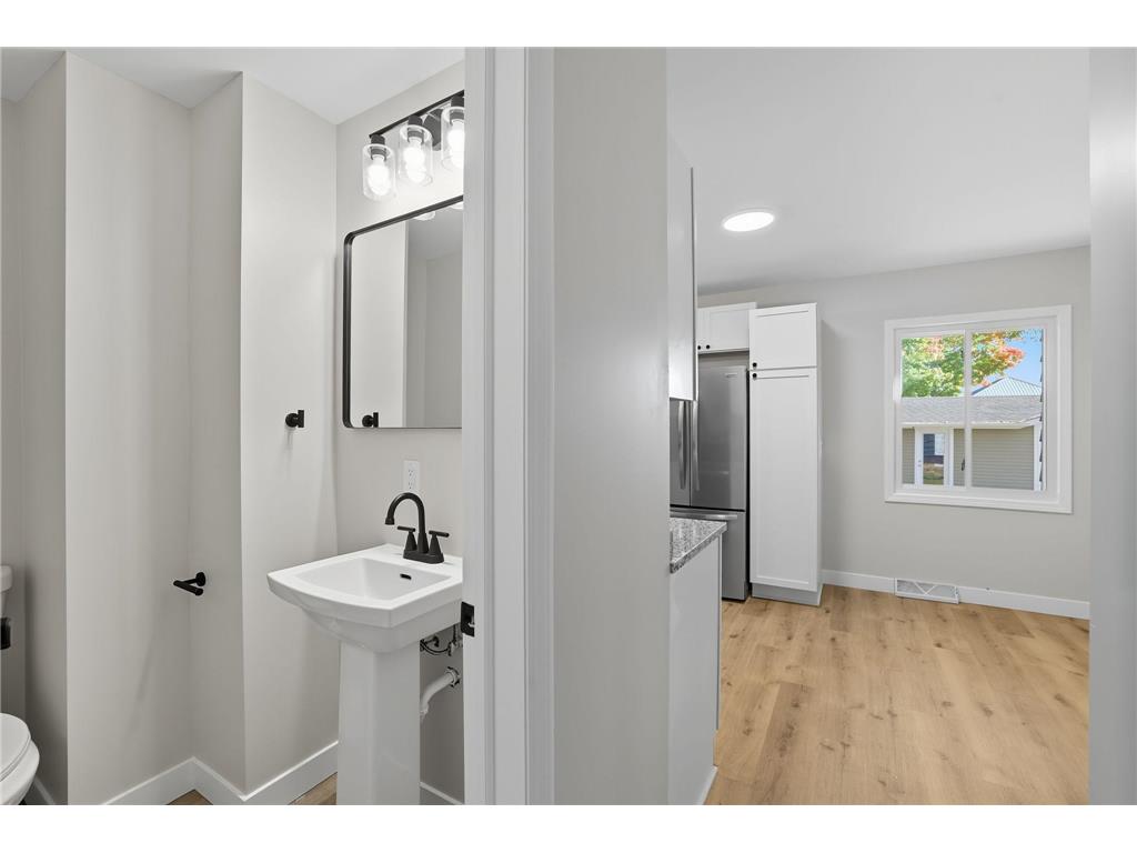 259 Cossairt Avenue W Eden Valley MN 55329 6794097 image20