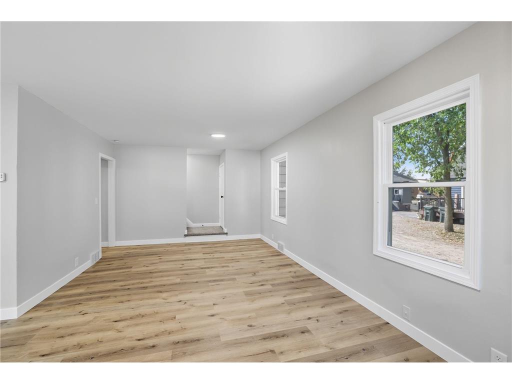 259 Cossairt Avenue W Eden Valley MN 55329 6794097 image5