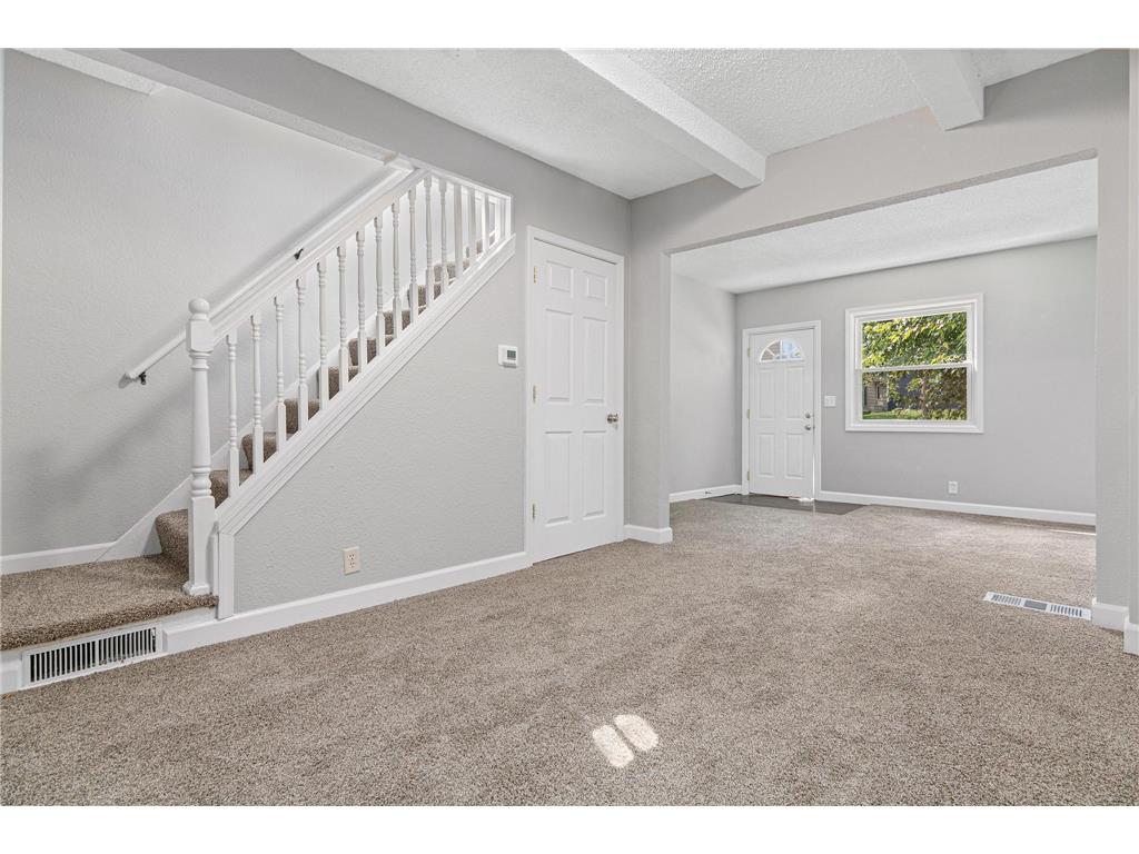 259 Curtice Street W Saint Paul MN 55107 6758118 image1