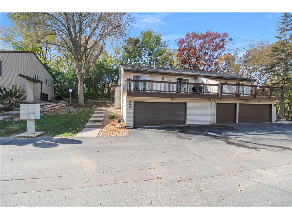 259 River Woods Lane, Burnsville, MN, 55337 MLS 7414793 Edina Realty