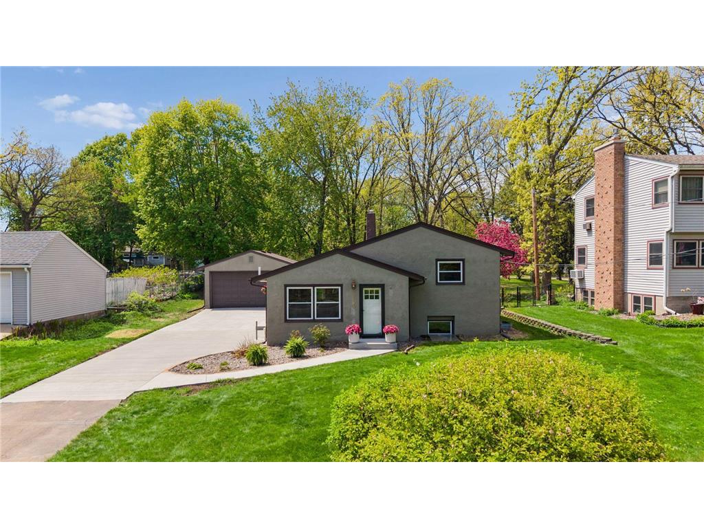2590 Arbor Drive White Bear Lake MN 55110 - White Bear 7031934 image1