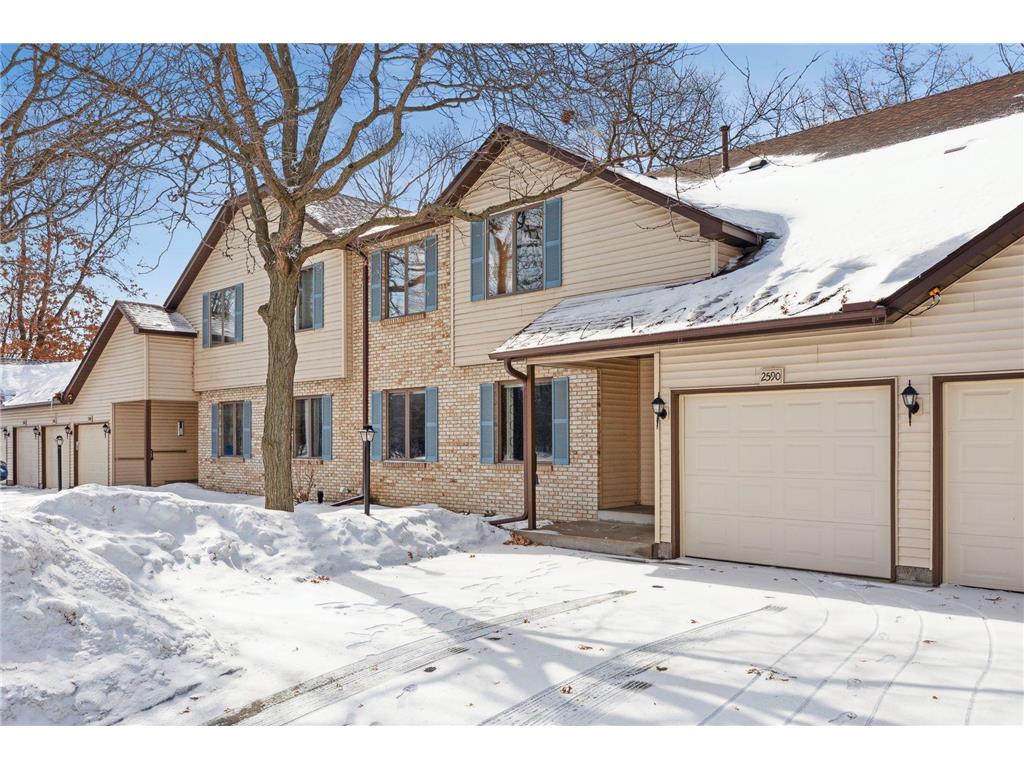 2590 Moundsview Drive 11, Mounds View, MN, 55112 MLS 6352814 Edina Realty