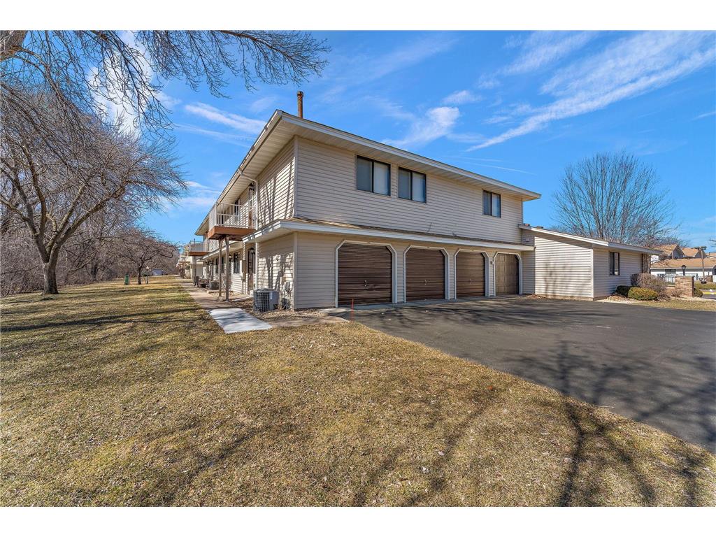 2591 Brookdale Lane Brooklyn Park MN 55444 6461419 image1