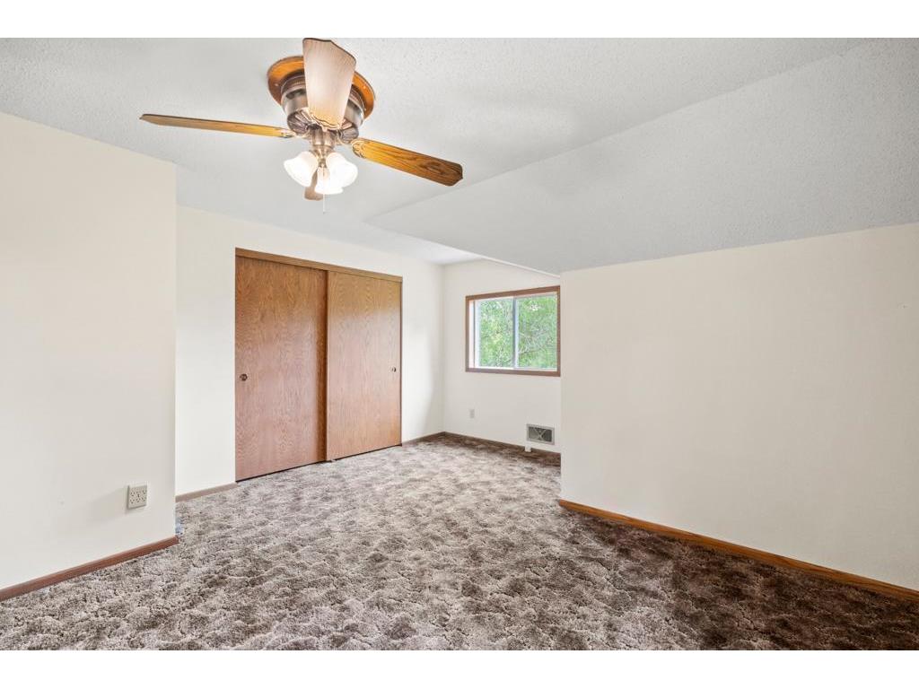 2591 Carver Avenue E Maplewood MN 55119 6702970 image24