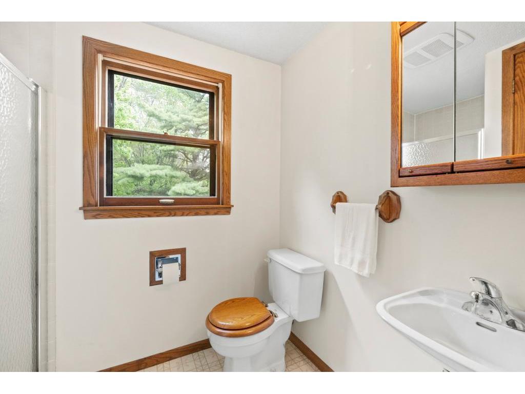 2591 Carver Avenue E Maplewood MN 55119 6702970 image25