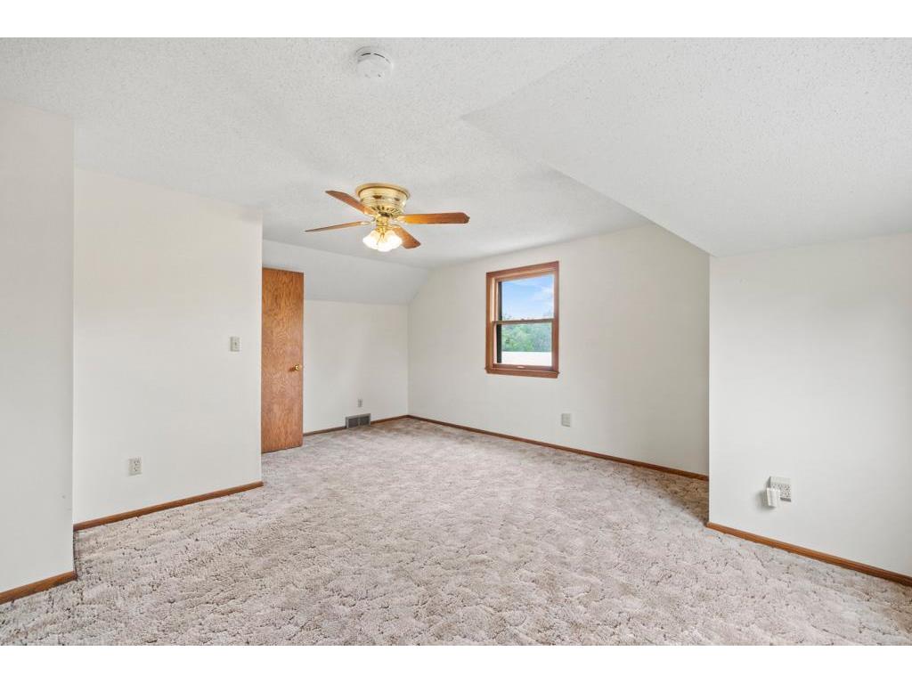 2591 Carver Avenue E Maplewood MN 55119 6702970 image26