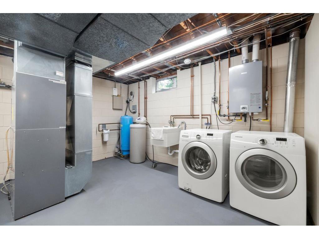 2591 Carver Avenue E Maplewood MN 55119 6702970 image37