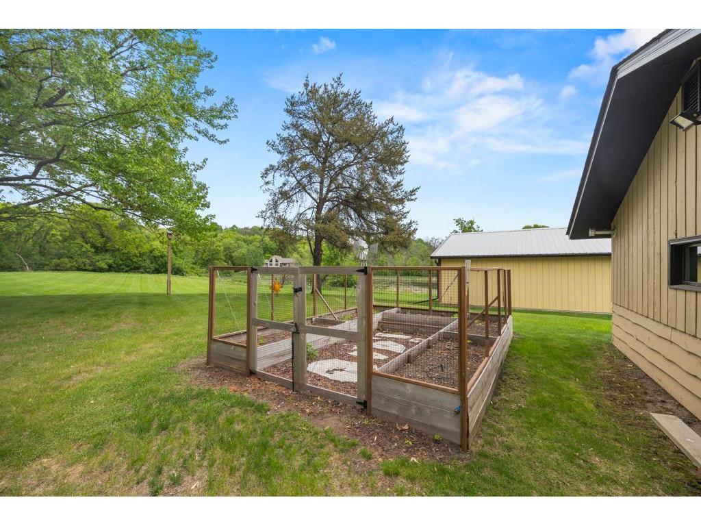 2591 Carver Avenue E Maplewood MN 55119 6702970 image43