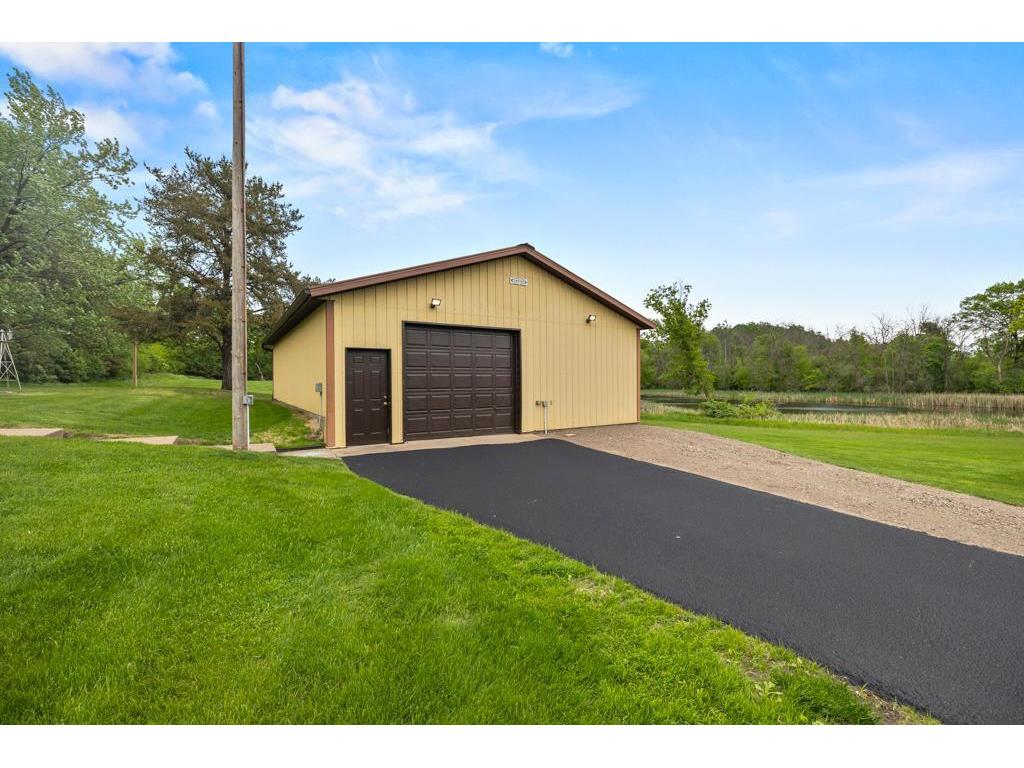 2591 Carver Avenue E Maplewood MN 55119 6702970 image49