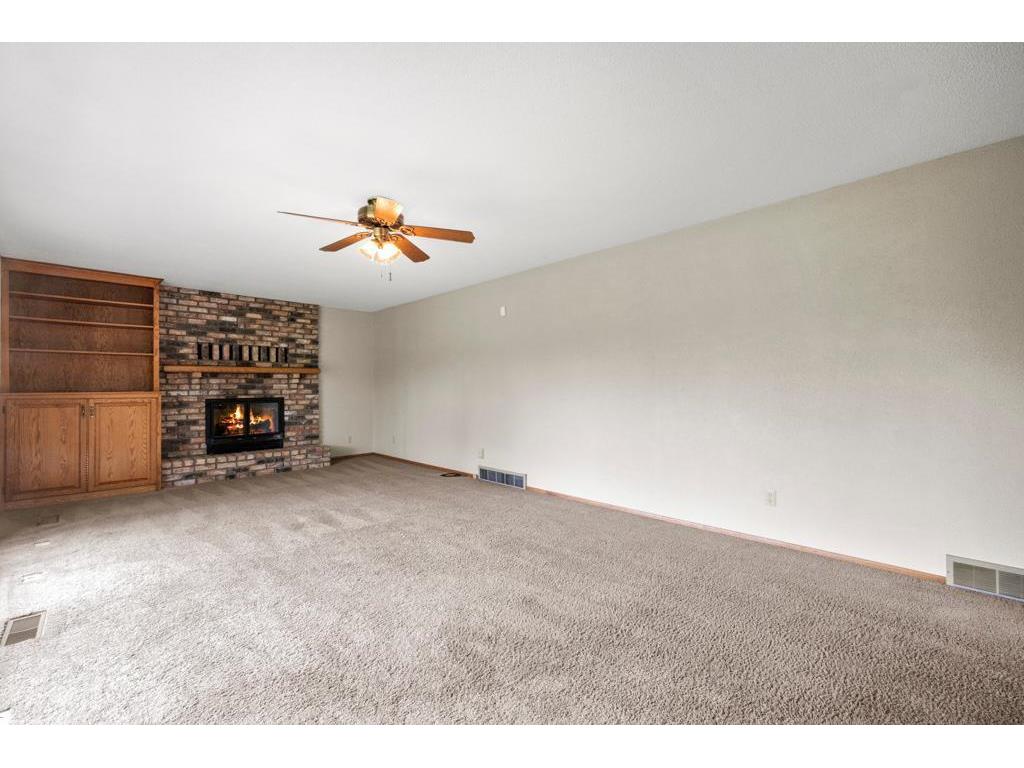 2591 Carver Avenue E Maplewood MN 55119 6702970 image7