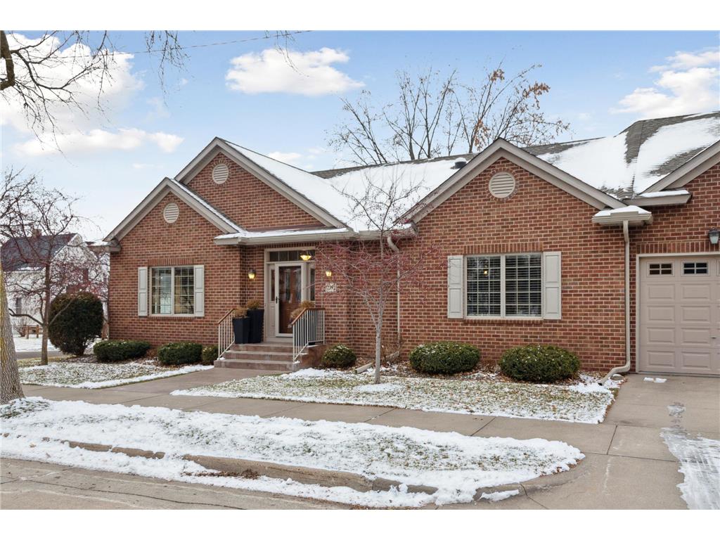 2591 Margaret Street N North Saint Paul MN 55109 6473923 image1