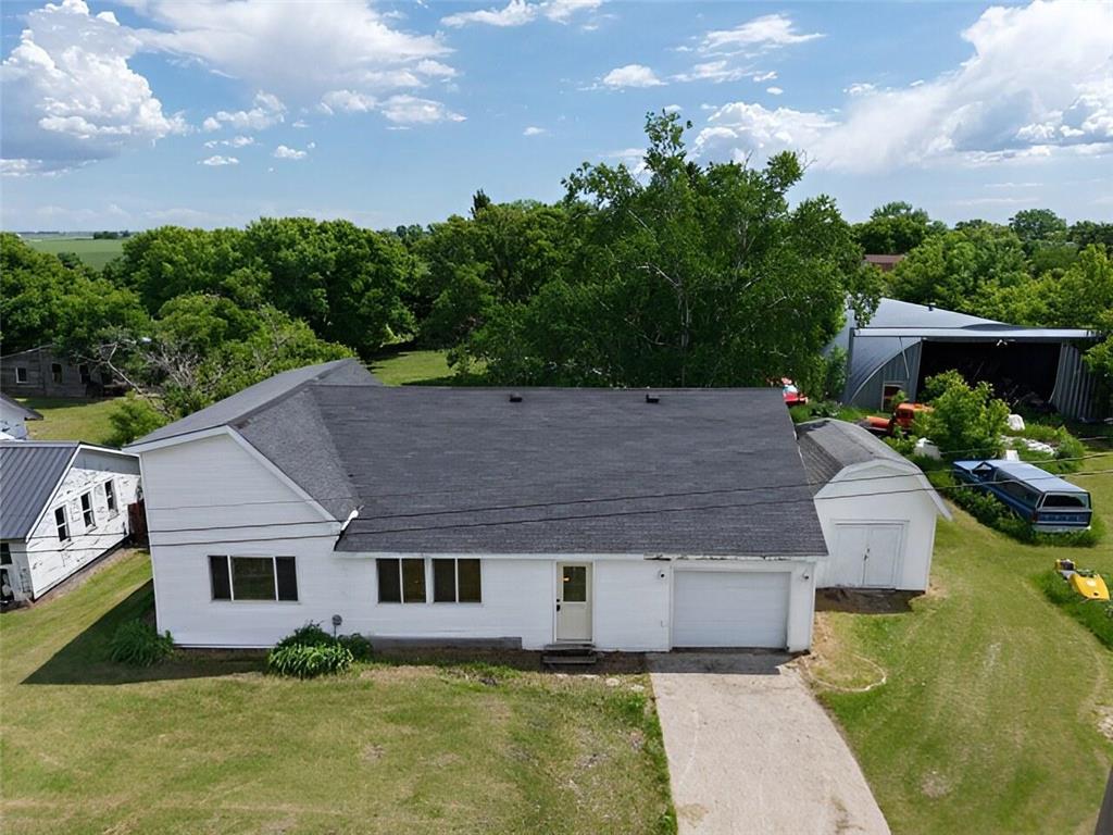 25924 185th Avenue SW Crookston MN 56716 7093717 image1