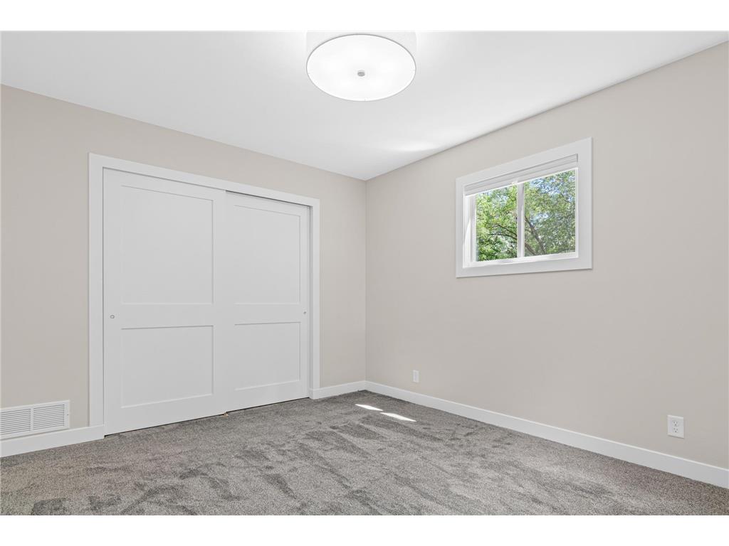 2593 Germain Street N Maplewood MN 55109 7092490 image13