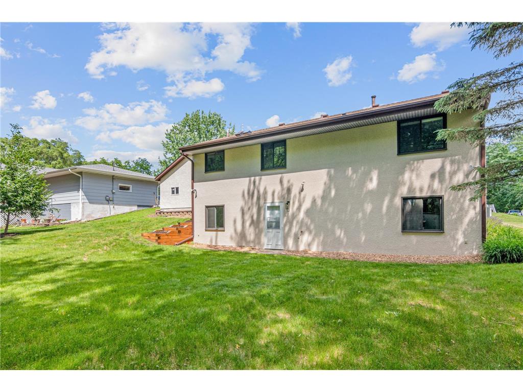 2593 Germain Street N Maplewood MN 55109 7092490 image27