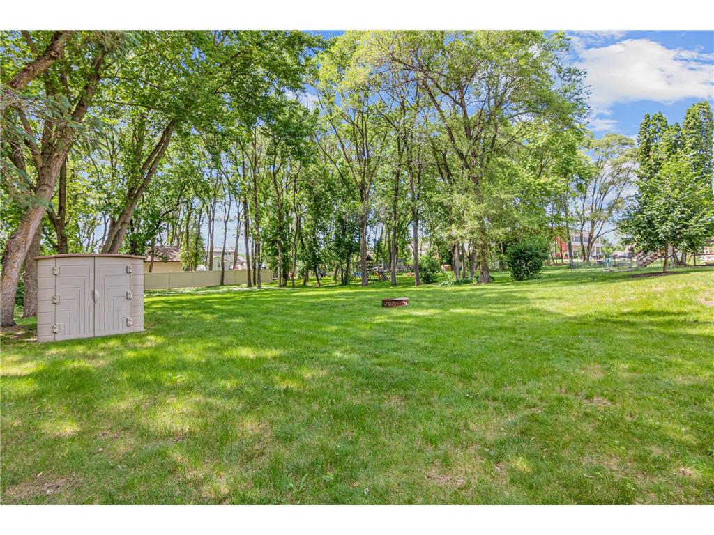 2593 Germain Street N Maplewood MN 55109 7092490 image29