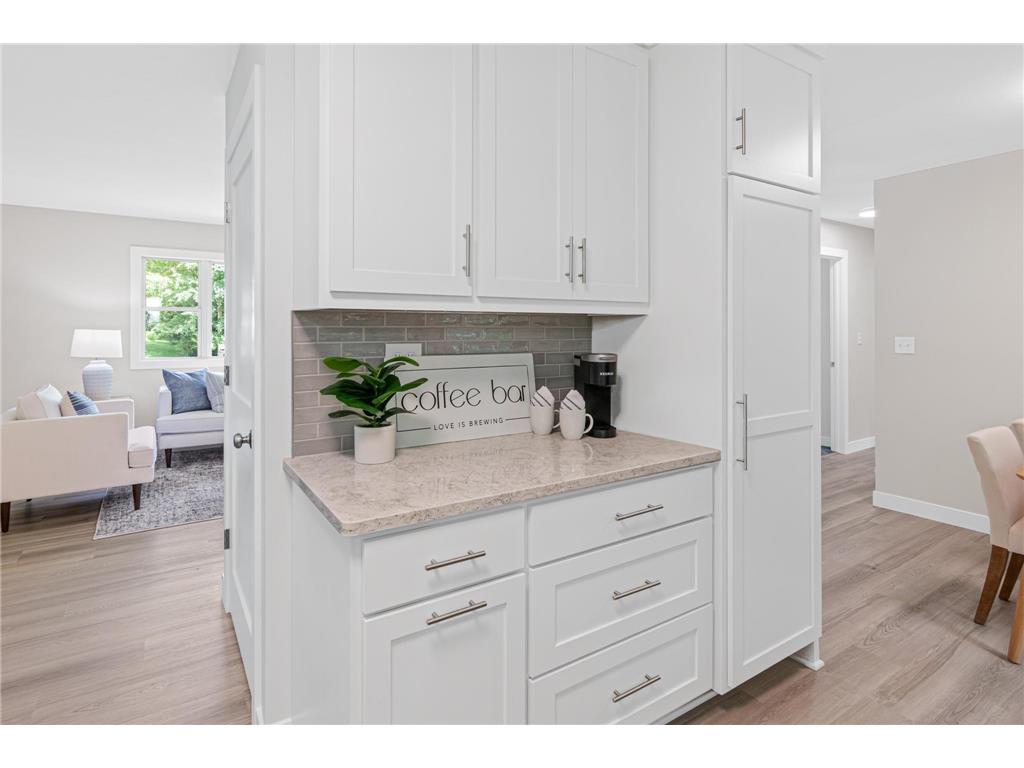 2593 Germain Street N Maplewood MN 55109 7092490 image9