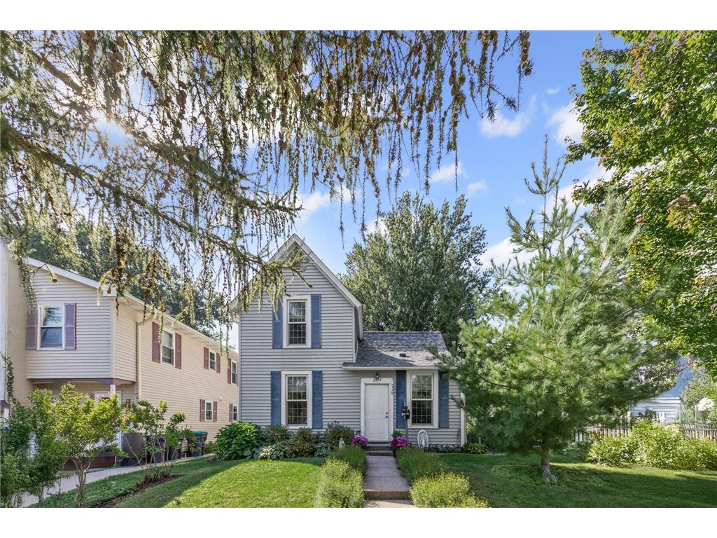 2594 15th Avenue E North Saint Paul MN 55109 6783946 image1