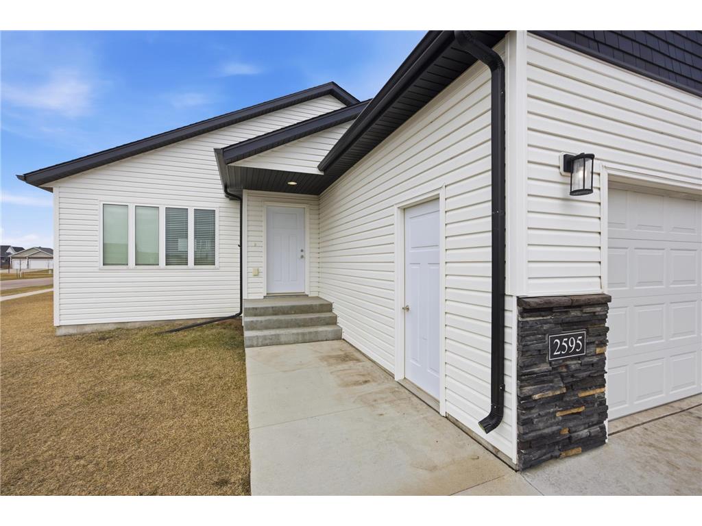 2595 72 Avenue S Fargo ND 58104 7102944 image46