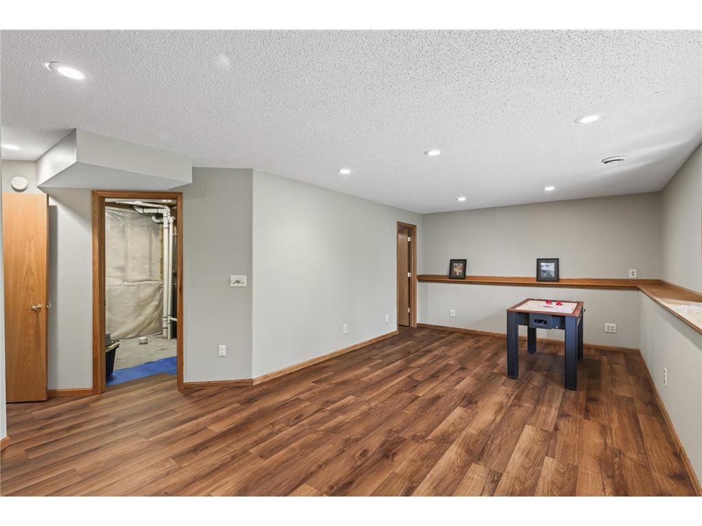 25955 Glen Oak Drive Wyoming MN 55092 7013427 image10