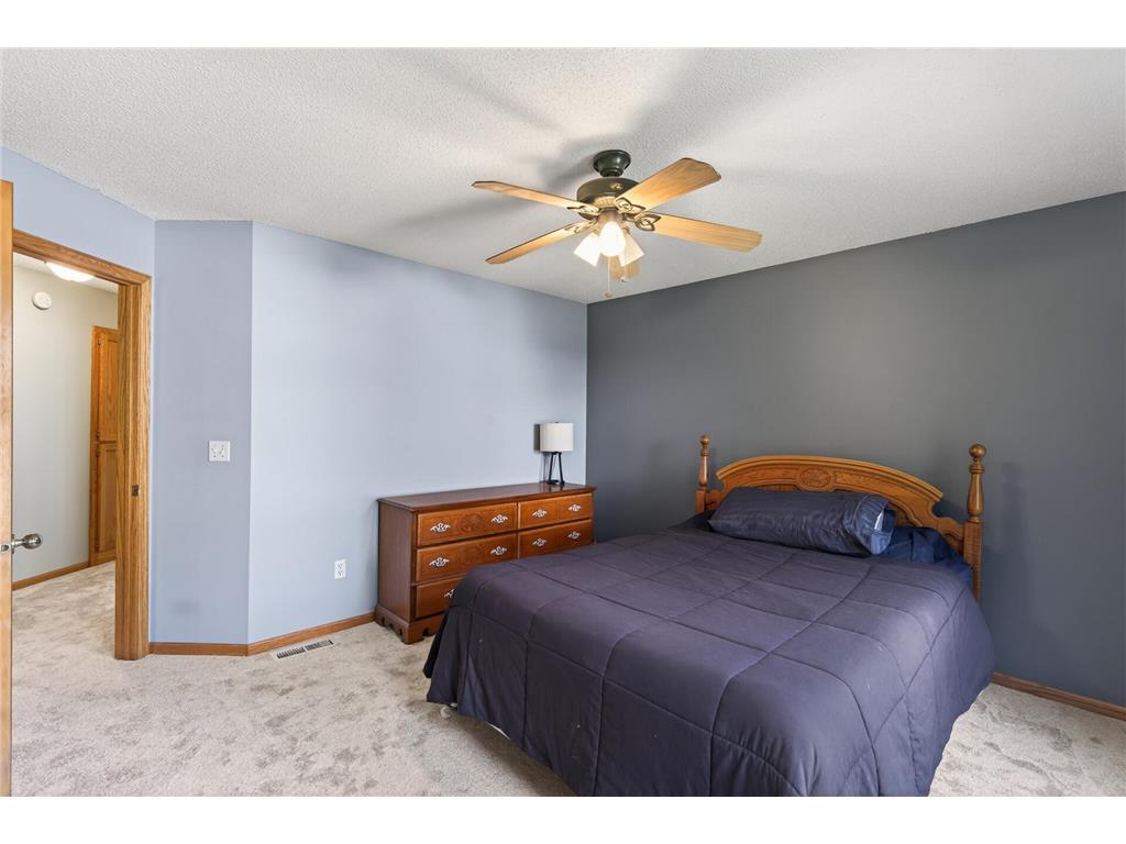 25955 Glen Oak Drive Wyoming MN 55092 7013427 image28