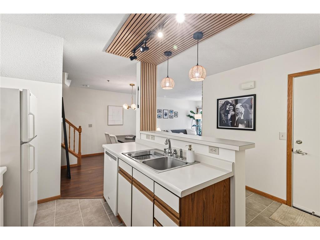 2597 Bedford Court #27 Mendota Heights MN 55120 7104914 image6