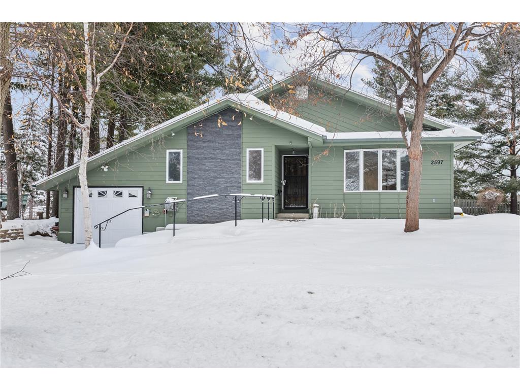 2597 Burke Avenue E North Saint Paul MN 55109 7006163 image1