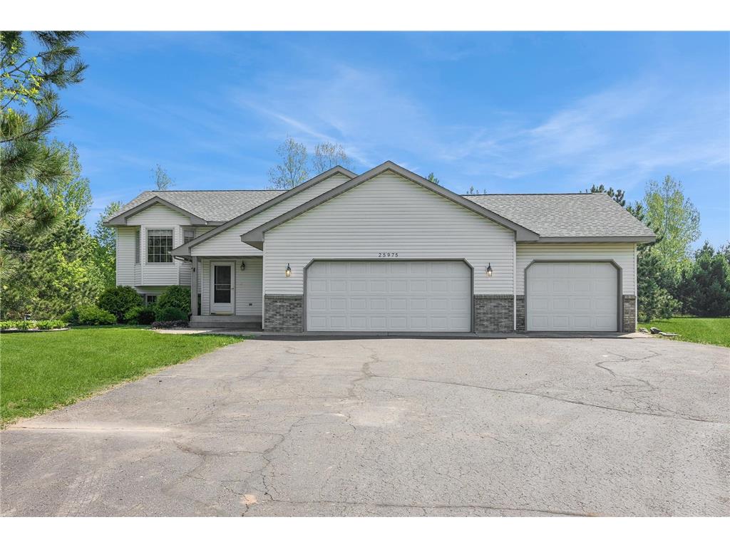 25975 Greatland Avenue Wyoming MN 55092 6535555 image1