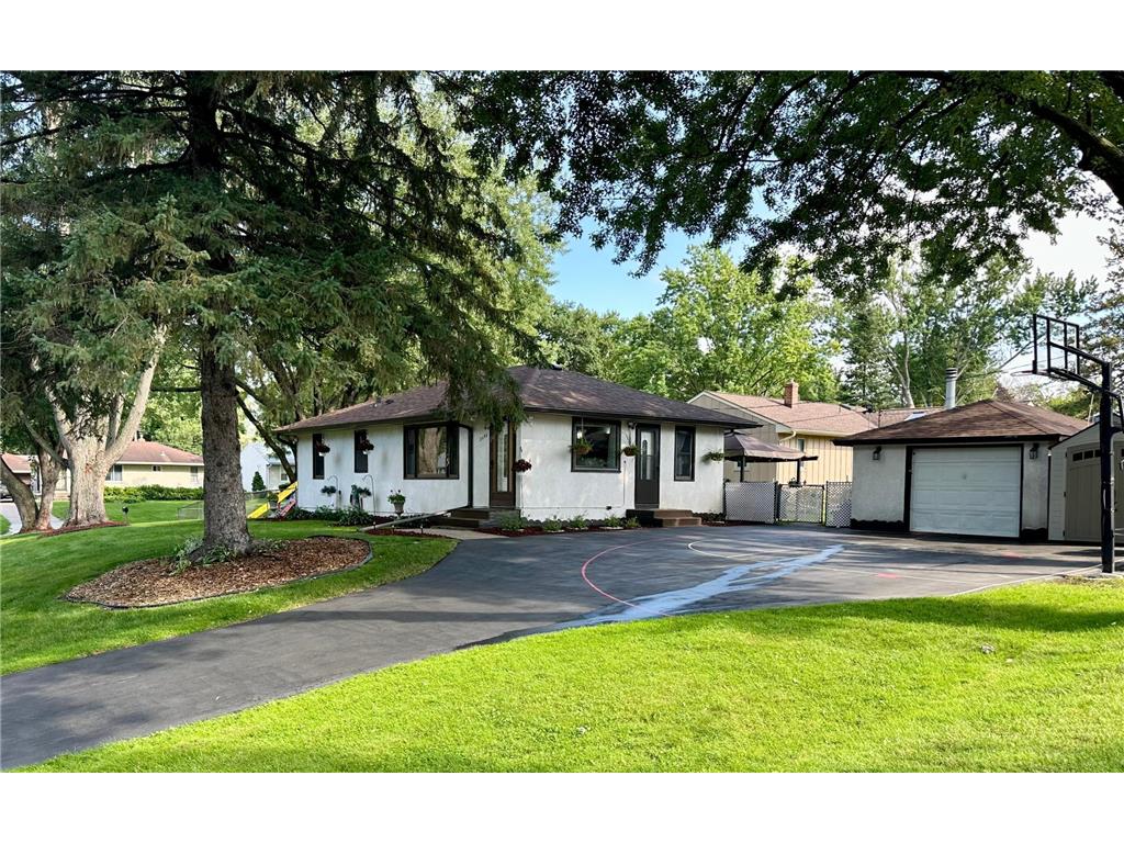2598 Mayer Lane E Maplewood MN 55119 6587463 image1