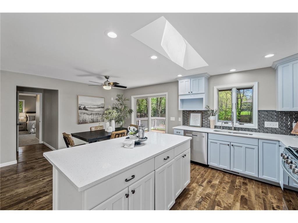 25985 Smithtown Road Shorewood MN 55331 7013570 image12