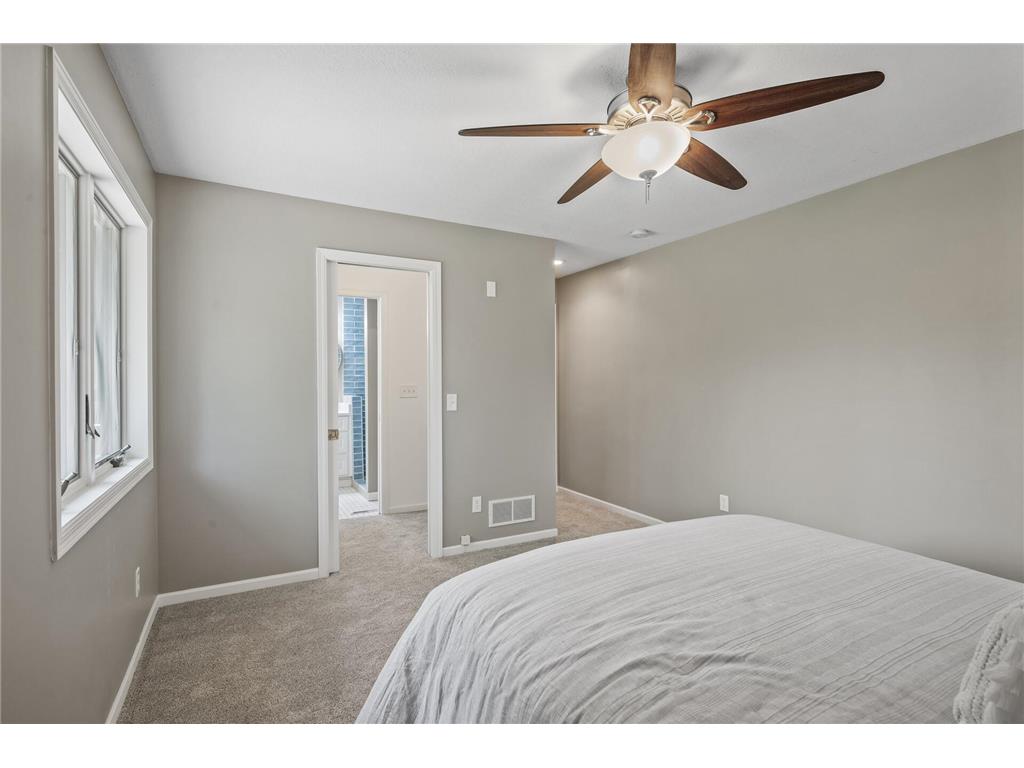 25985 Smithtown Road Shorewood MN 55331 7013570 image16