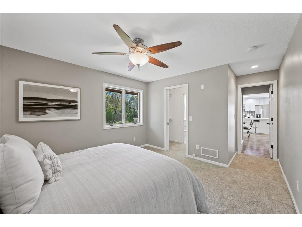 25985 Smithtown Road Shorewood MN 55331 7013570 image17