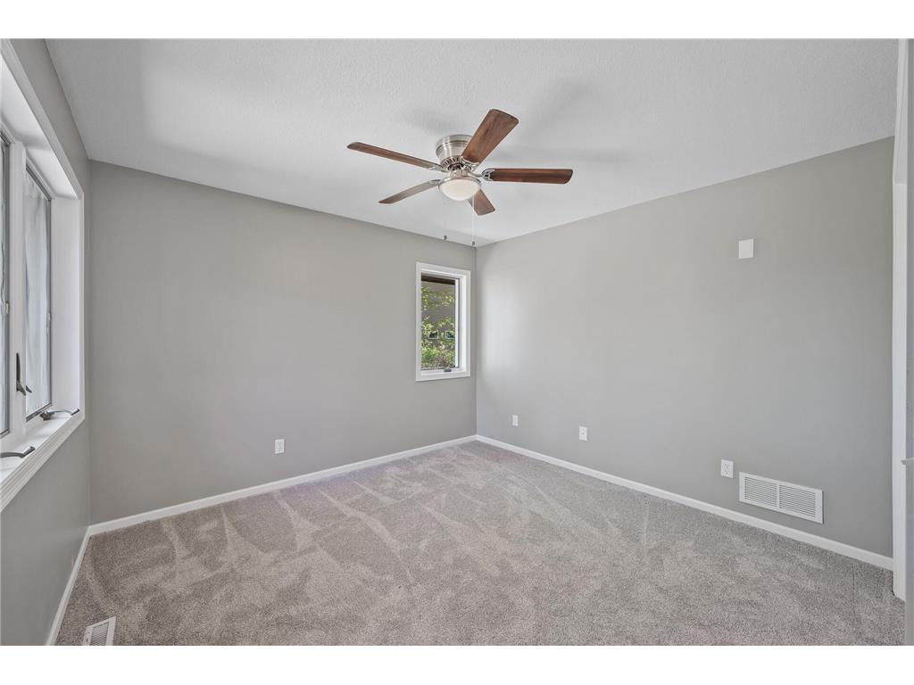 25985 Smithtown Road Shorewood MN 55331 7013570 image20