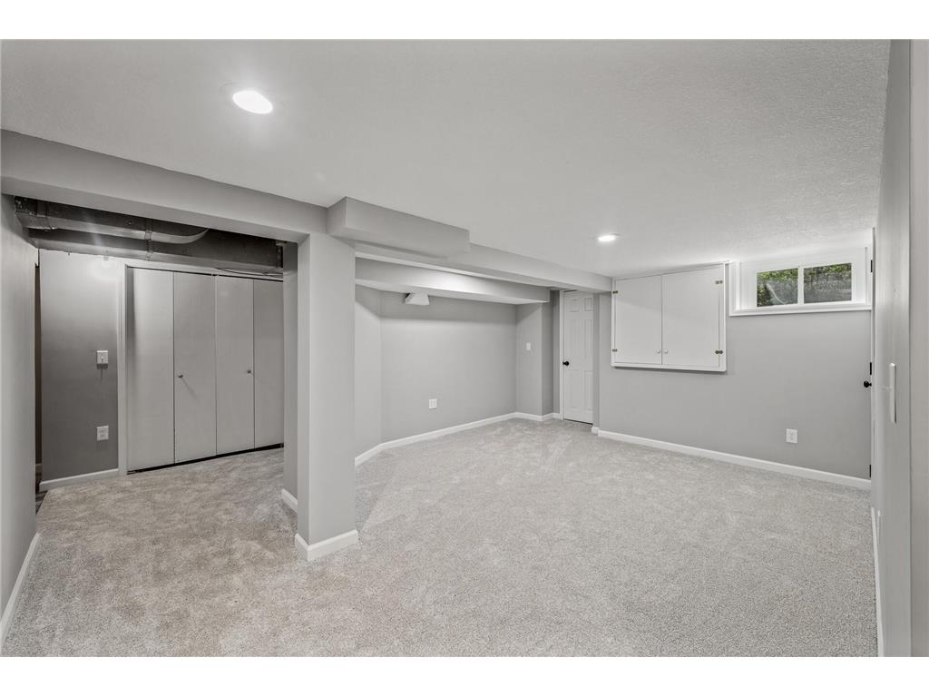 25985 Smithtown Road Shorewood MN 55331 7013570 image32