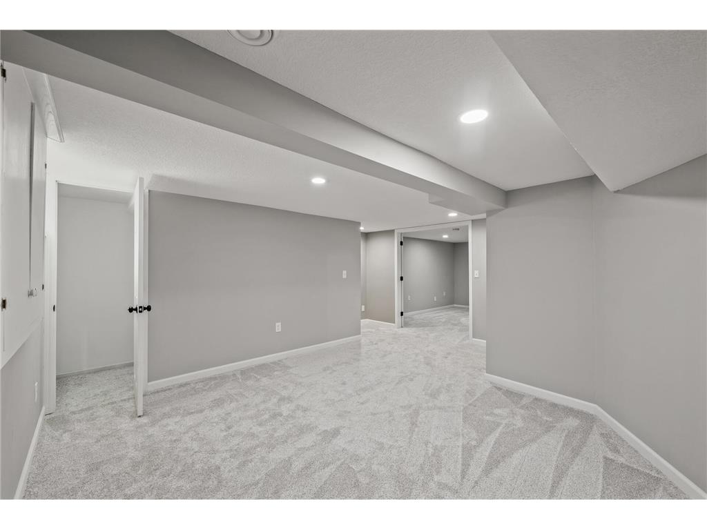 25985 Smithtown Road Shorewood MN 55331 7013570 image34