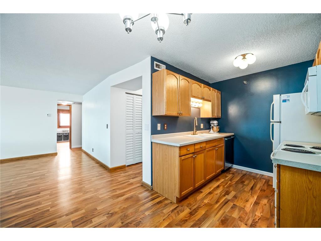 26 10th Street W #1210 Saint Paul MN 55102 6539502 image1