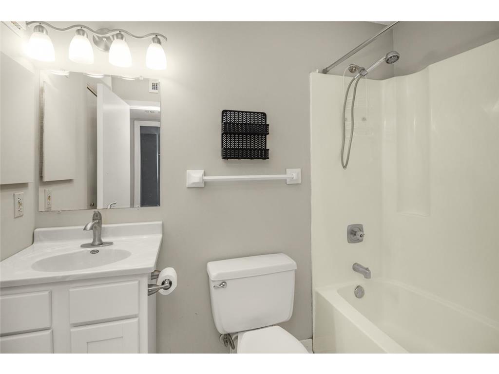 26 10th Street W #1701 Saint Paul MN 55102 6717350 image28