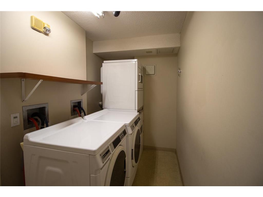 26 10th Street W #1701 Saint Paul MN 55102 6717350 image32