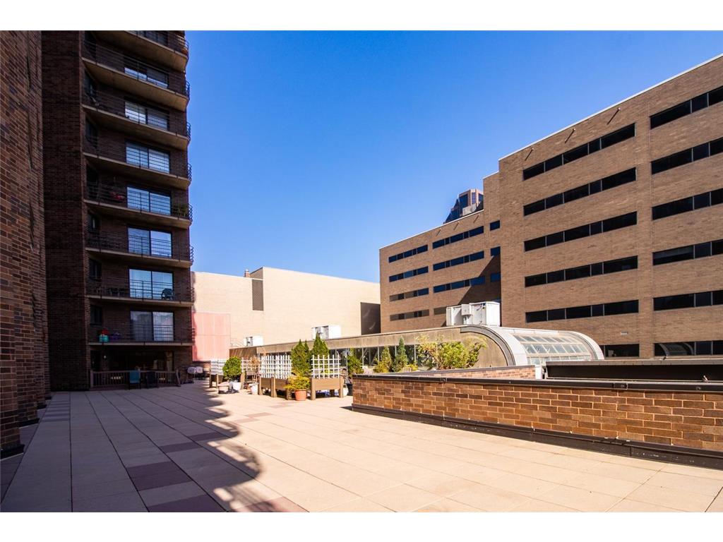 26 10th Street W #1701 Saint Paul MN 55102 6717350 image40